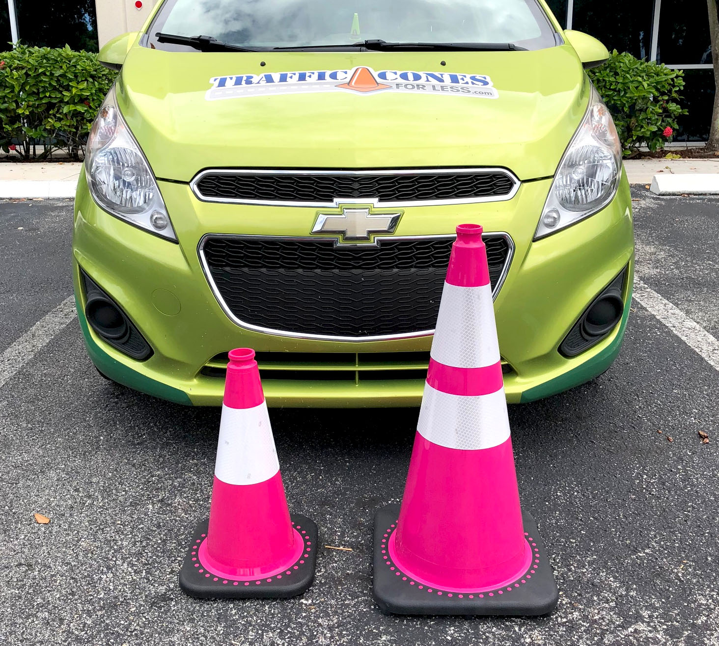 Custom Color 28 Traffic Cones Pack - Traffic Cones For Less